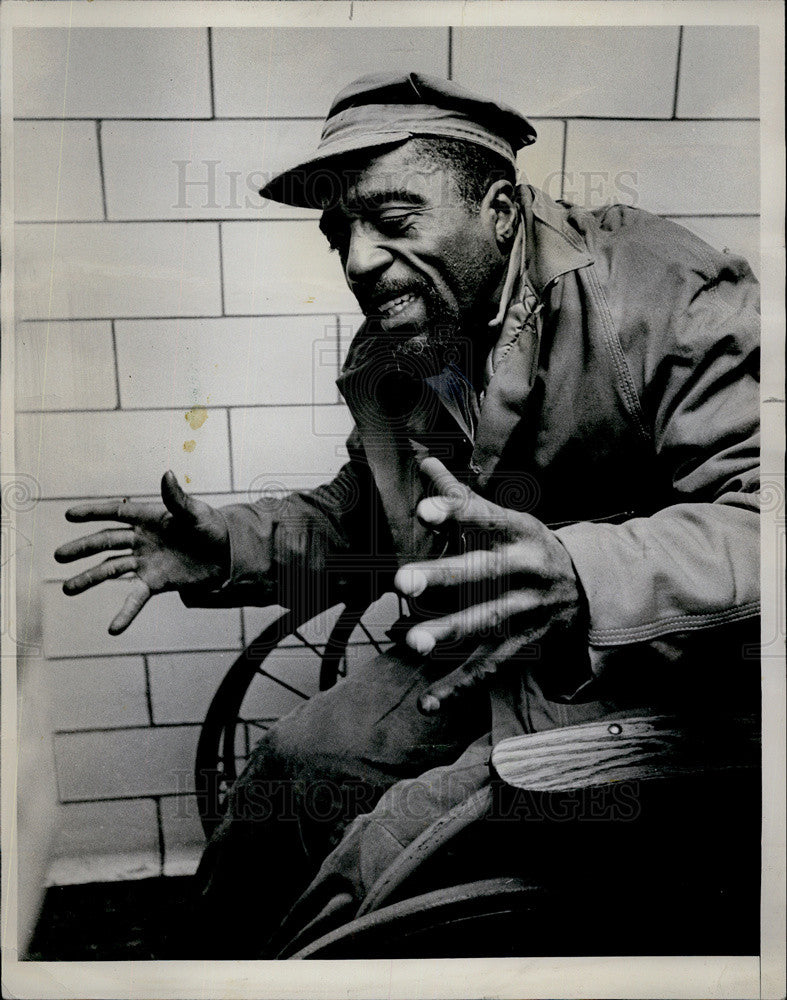 1966 Press Photo &quot;L&quot; Train Wreck Victim David Little Provident Hospital - Historic Images