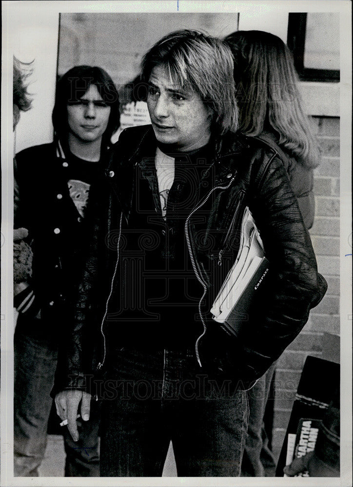 1980 Press Photo Mark Collins, Reavis High School, Anti-Draft Demonstration - Historic Images