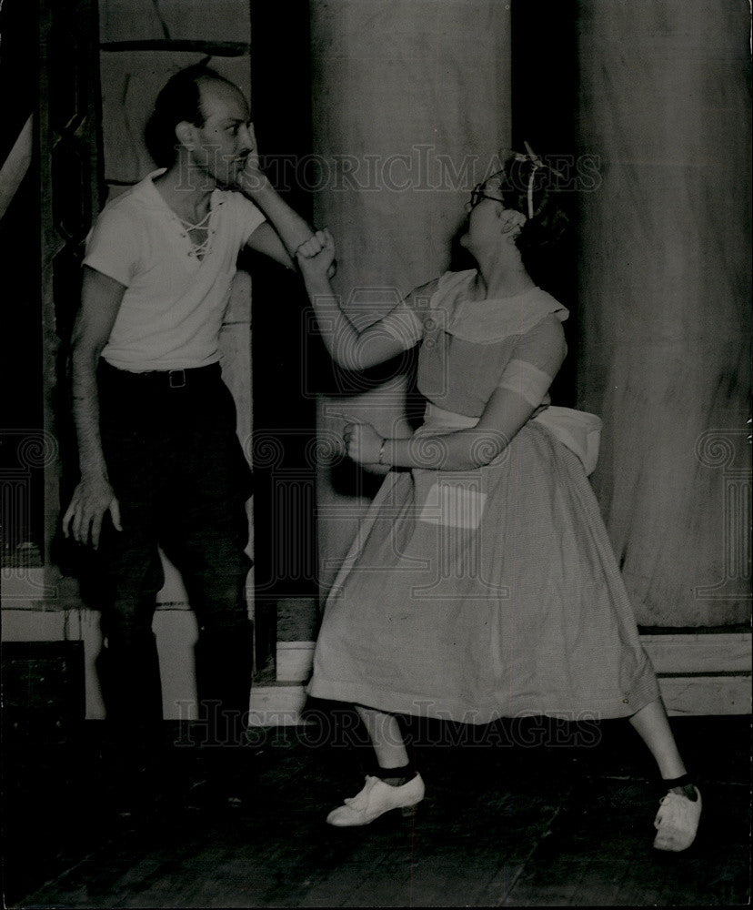 1937 Press Photo John Wentworth Jean Vessey Actors Desert Song Opera - Historic Images