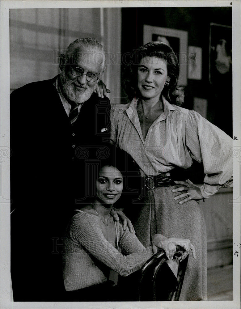 1981 Press Photo Debbie Allen, Carol Mayo Jenkins &amp; Albert Hague in &quot;Fame&quot; NBC - Historic Images