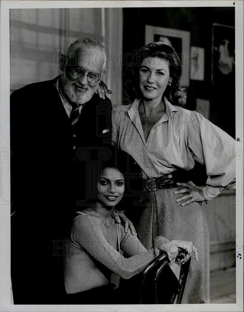 1981 Press Photo Debbie Allen, Carol Mayo Jenkins & Albert Hague in "Fame" NBC - Historic Images