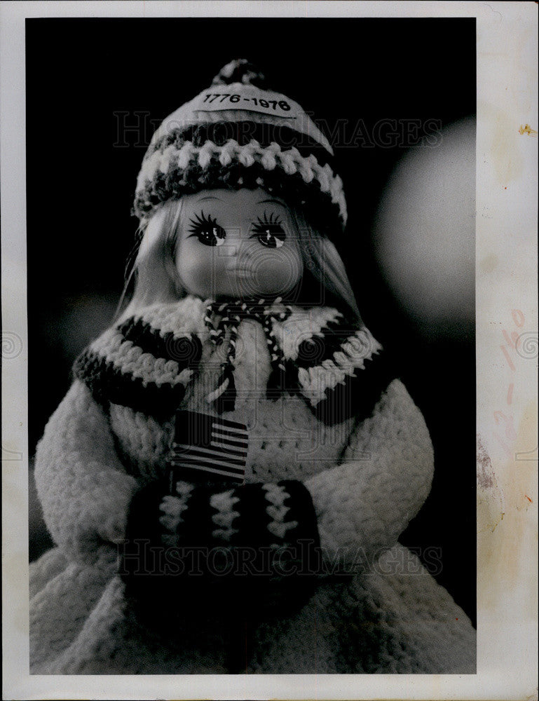 1976 Press Photo the crocheted Bicentennial doll of TPA Hobby Show - Historic Images