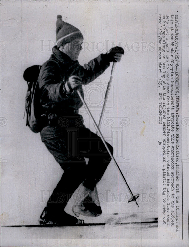 1964 Press Photo Osvaldo Pichiottino Italian Ski Team Trainer In Winter Olympics - Historic Images