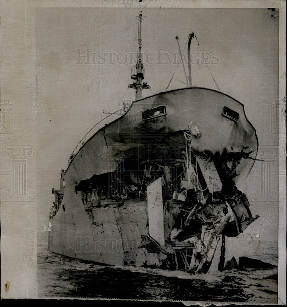 1955 Press Photo Tanker Tallulah after head on collision with supertanker Orion - Historic Images