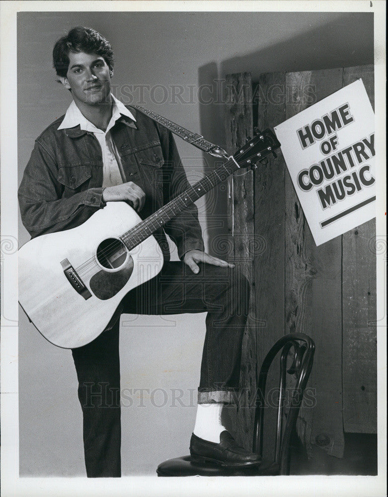 1983 Press Photo Tom Byrd star of &quot;Boone&quot; - Historic Images