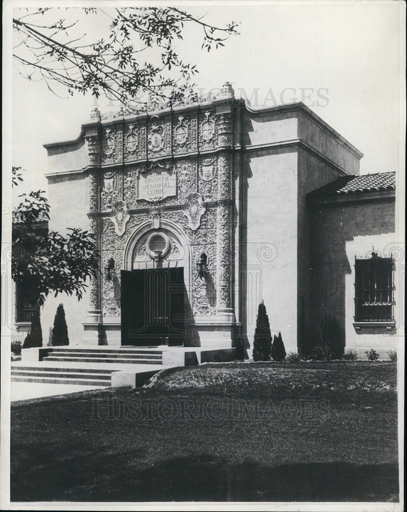 1931 Press Photo Entrance to the Louis Granow Memorial Clinic at Phoenix Arizona - Historic Images