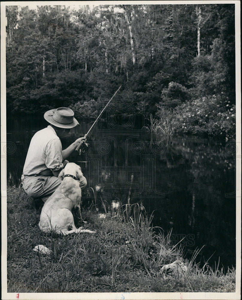 1964 Press Photo Bob Freeman with his dog, Sue at the Wekiva River a - Historic Images