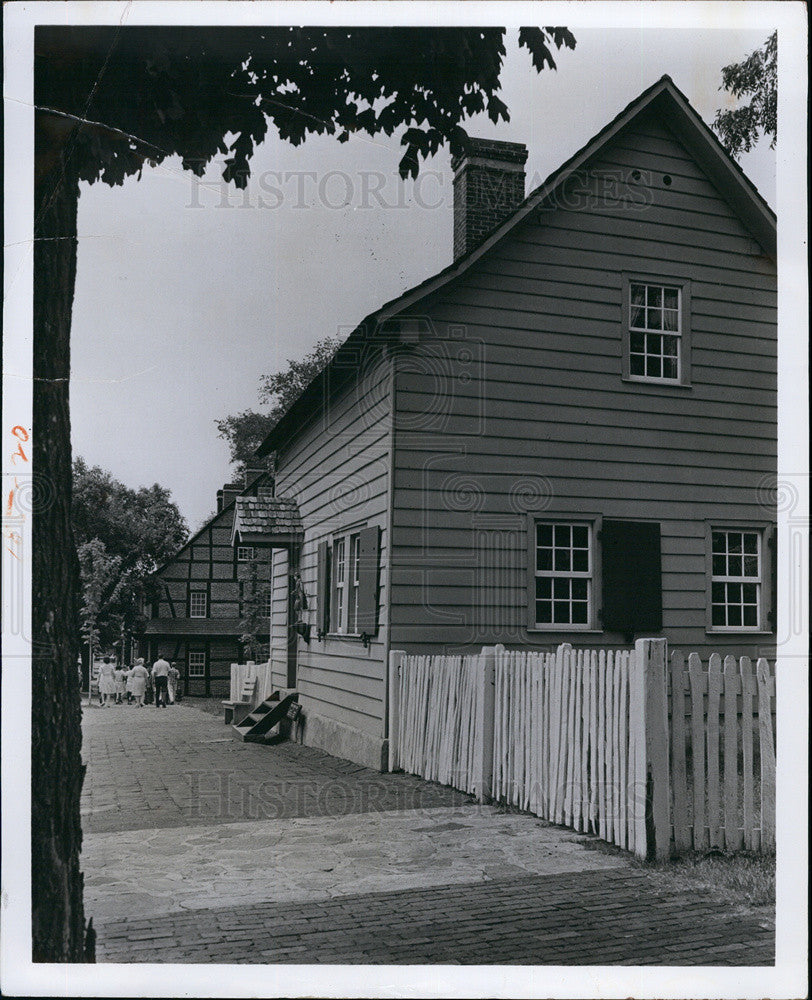 1966 Press Photo Miksch Tobacco Shop Salem Massachusetts - Historic Images