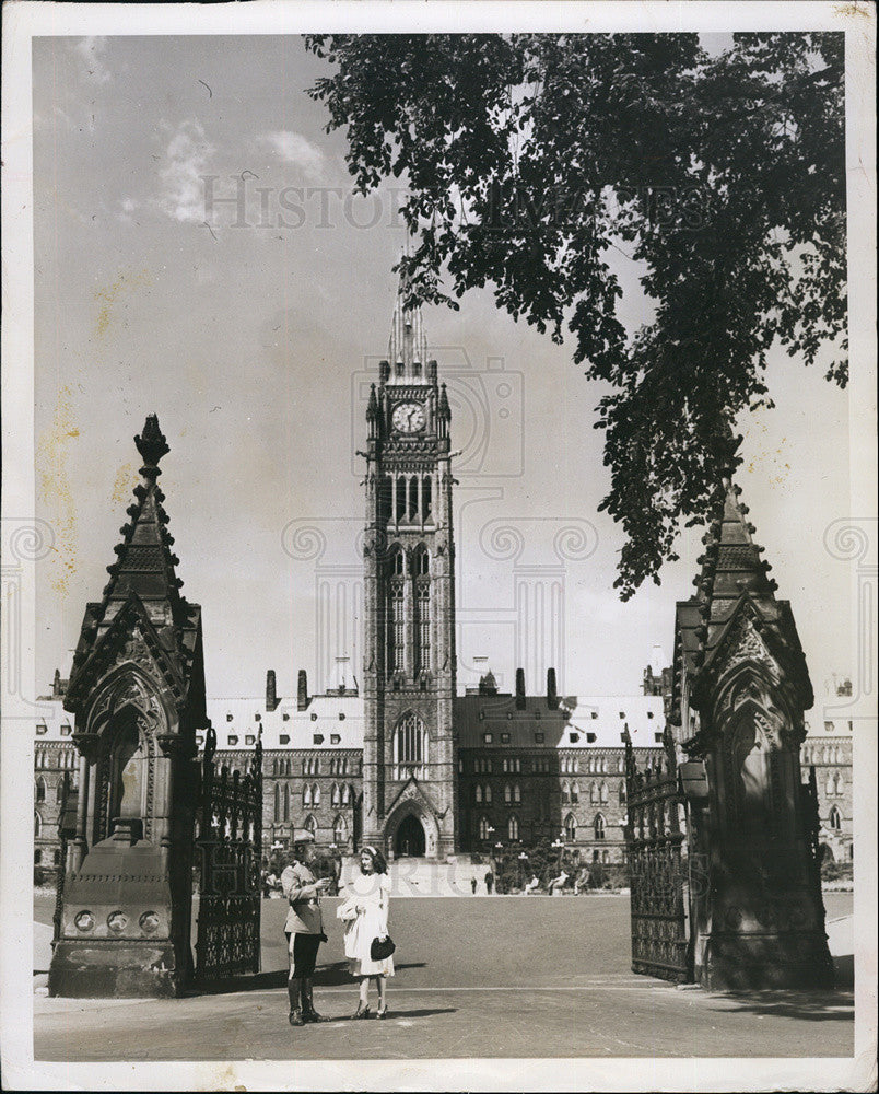 1956 Press Photo Parliament Gothic Tower in Ottawa - Historic Images