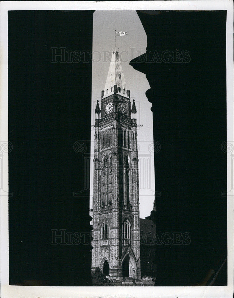 Press Photo Peace Tower in Ottawa Canada - Historic Images