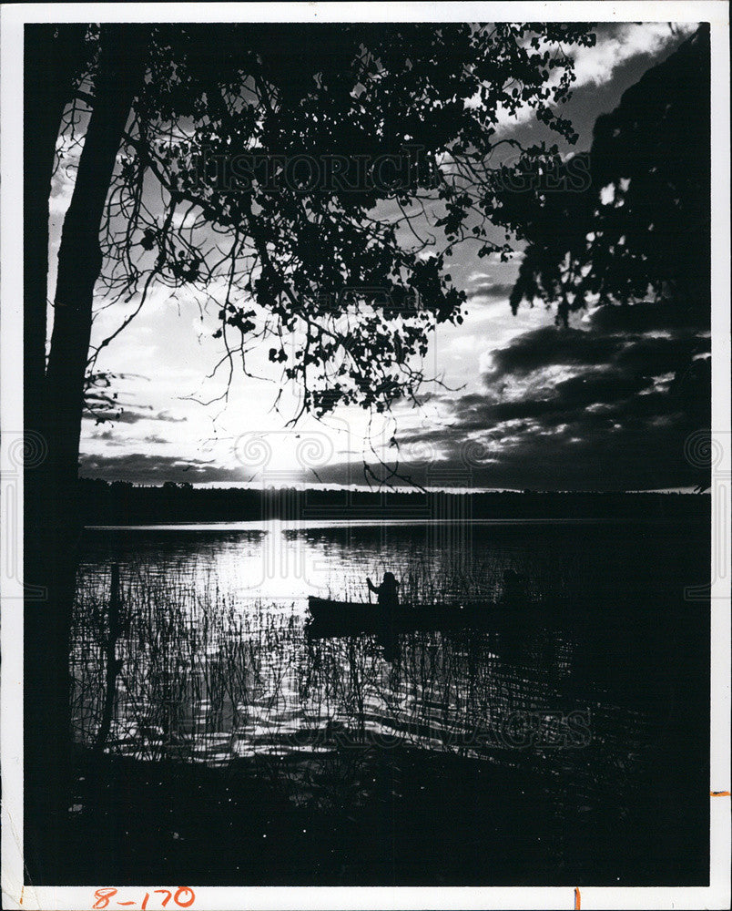 1975 Press Photo Canoeist in Whiteshell Provincial Park, Manitoba, Canada - Historic Images