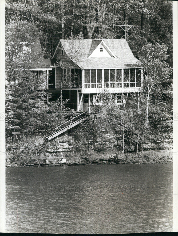 1980 Press Photo Housing Connecticut River South Hadley Massachusetts - Historic Images