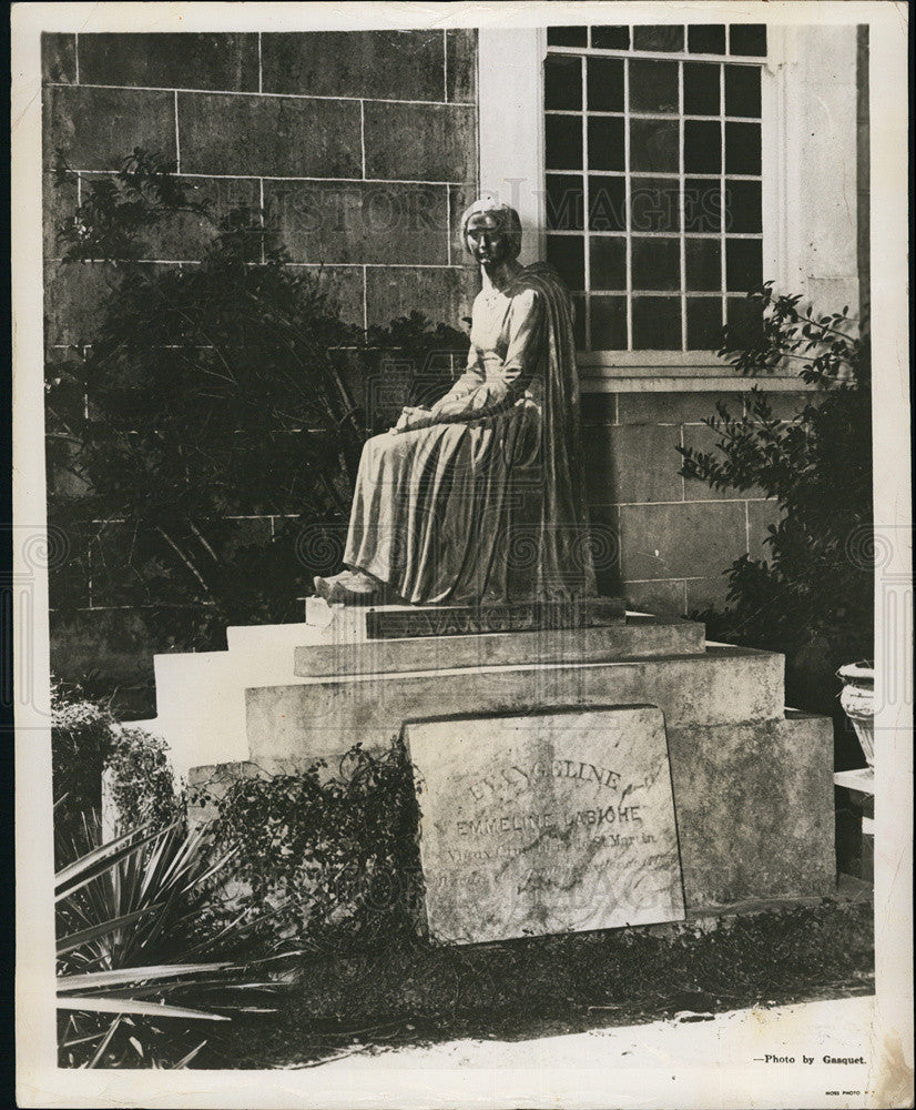 1972 Press Photo Statue dedicated to &quot;Evangeline&quot; in St. Martinville church yard - Historic Images