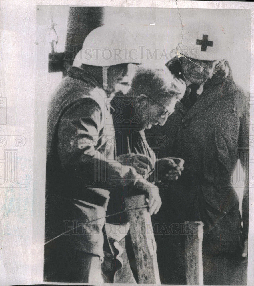 1973 Press Photo Heinz Kull, Rescued From Mining Collapse Boistedt, West Germany - Historic Images