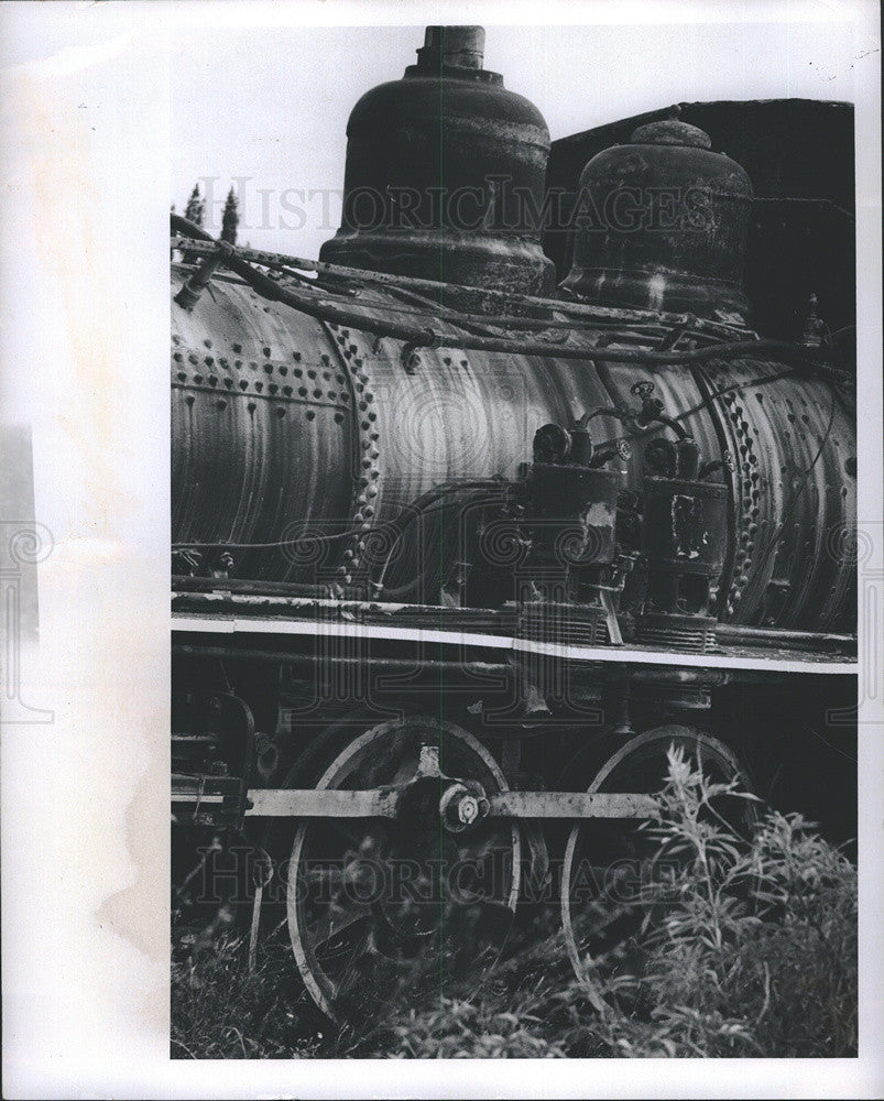 1976 Press Photo old engine slated for refurbishment in East Pasco, Florida - Historic Images