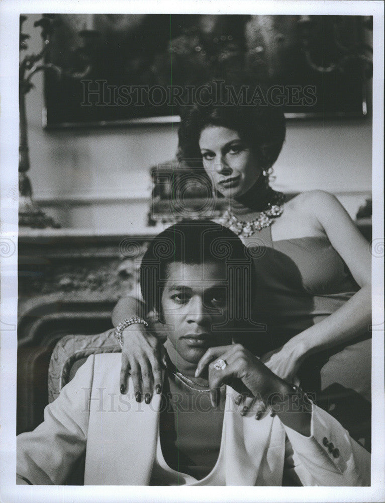 1977 Press Photo Clifton Davis Actor Lana Wood Actress Little Ladies Of Night - Historic Images