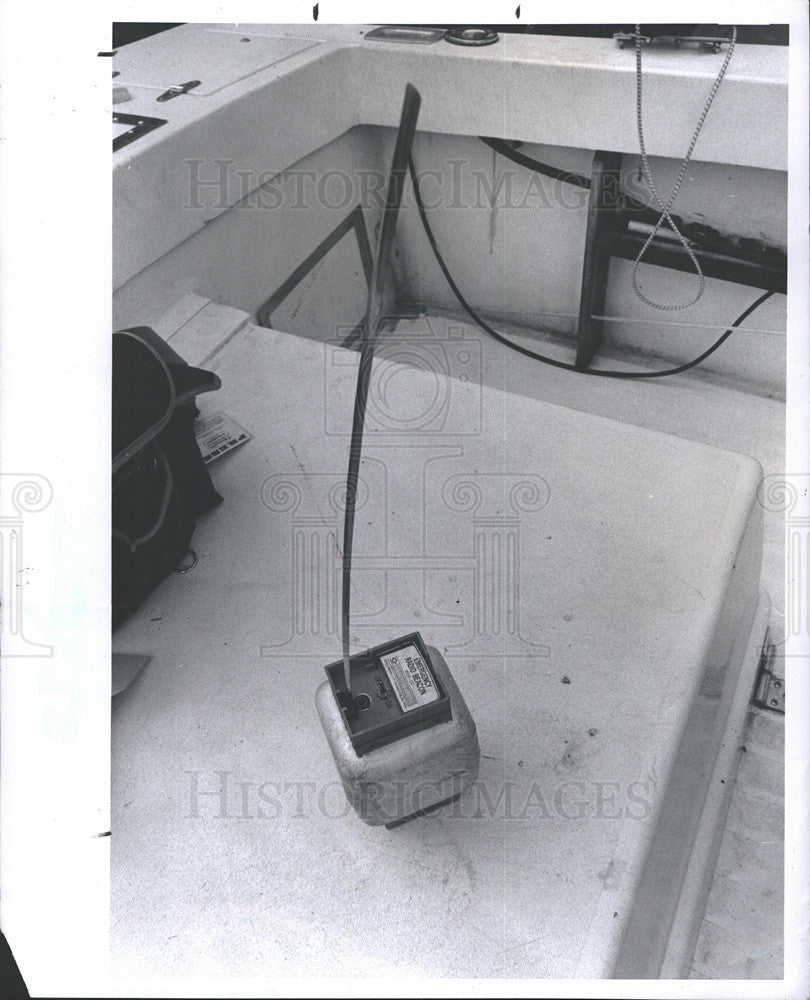 1983 Press Photo Emergency Positioning Indication Radio Beacon - Historic Images