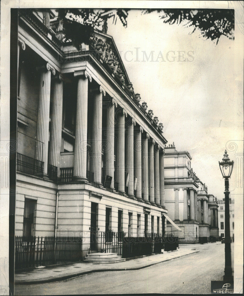 1936 Press Photo Home of Mrs Simpson near Buckingham Palace - Historic Images