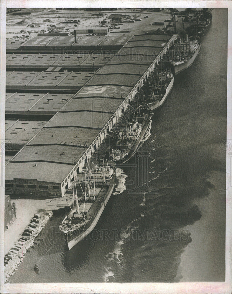 1957 Press Photo Harbor at Charleston, South Carolina - Historic Images