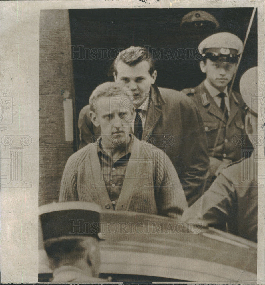 1963 Press Photo West Berlin Escapee Crisis - Historic Images