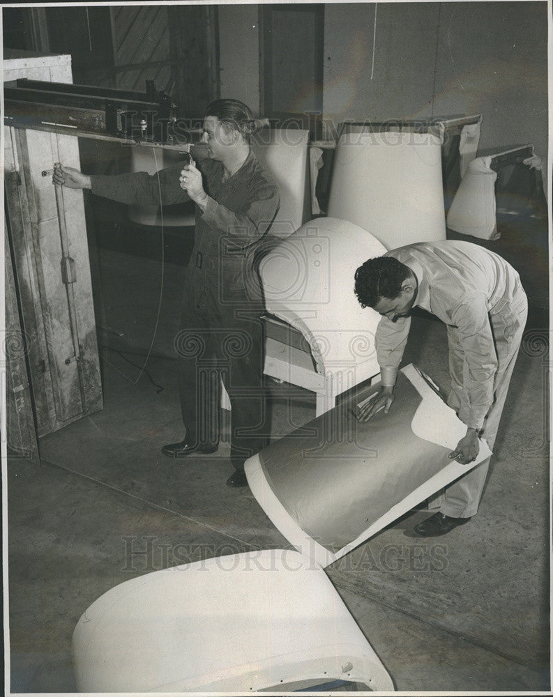 1946 Press Photo Plane Manufacturing - Historic Images