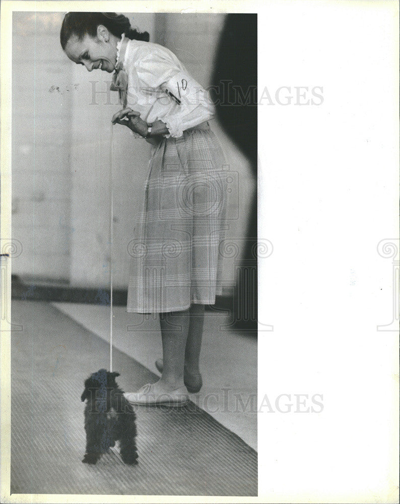 1986 Press Photo Bonnie Thornton and her dog - Historic Images