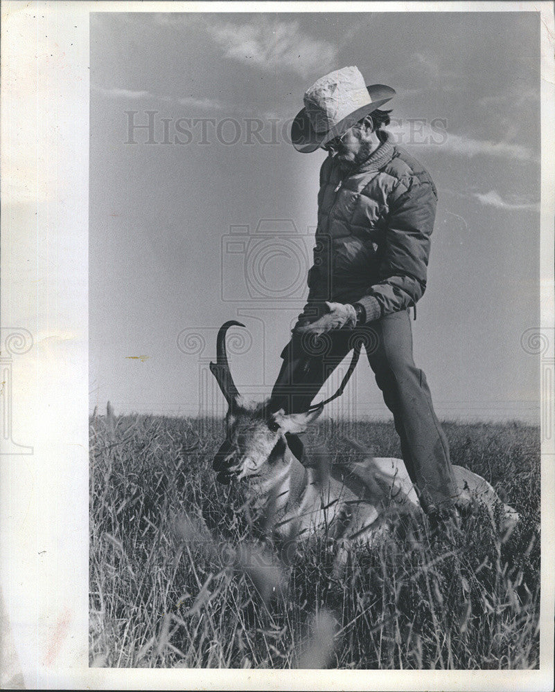 1973 Press Photo Bud Kalland Wyoming Antelope Hunting - Historic Images