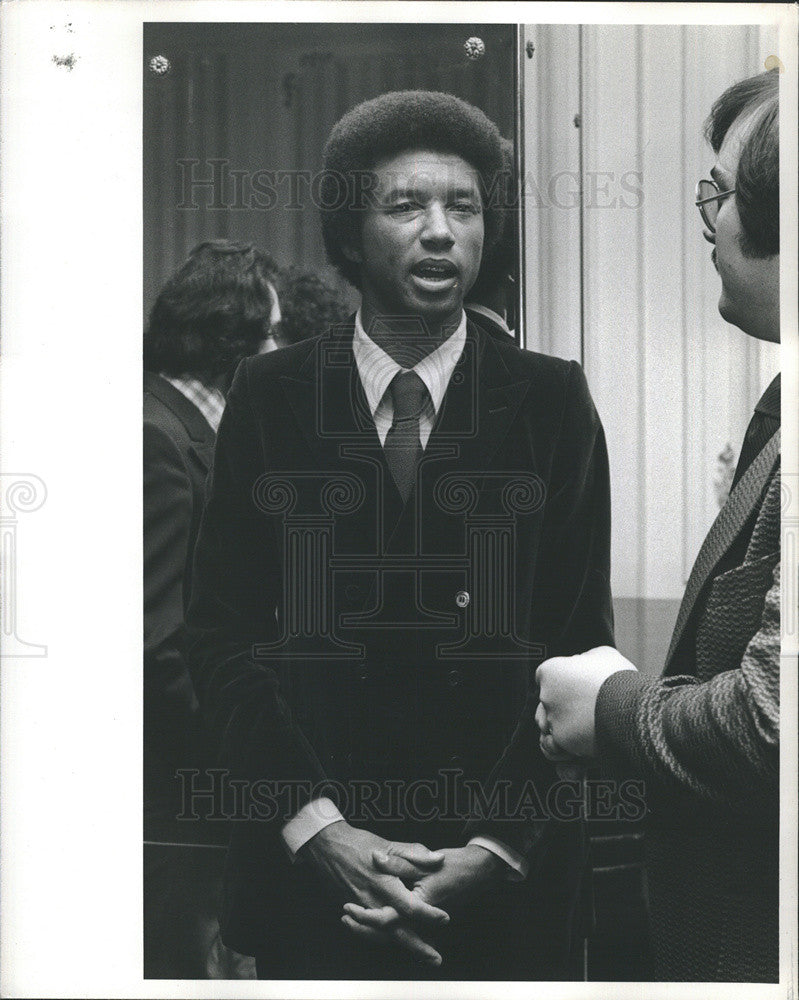 Press Photo Arthur Ashe Professional Tennis Player Davis Cup Team First Black - Historic Images