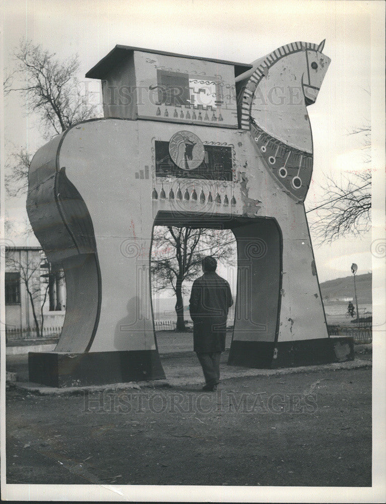 1965 Press Photo Copy of Trojan Horse in Canakkle,Turkey park - Historic Images