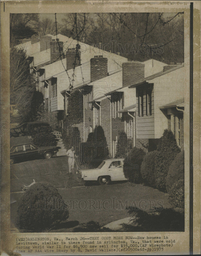 1973 Press Photo Row houses in Arlington Va,in WW II era $6900 now $35,000 - Historic Images