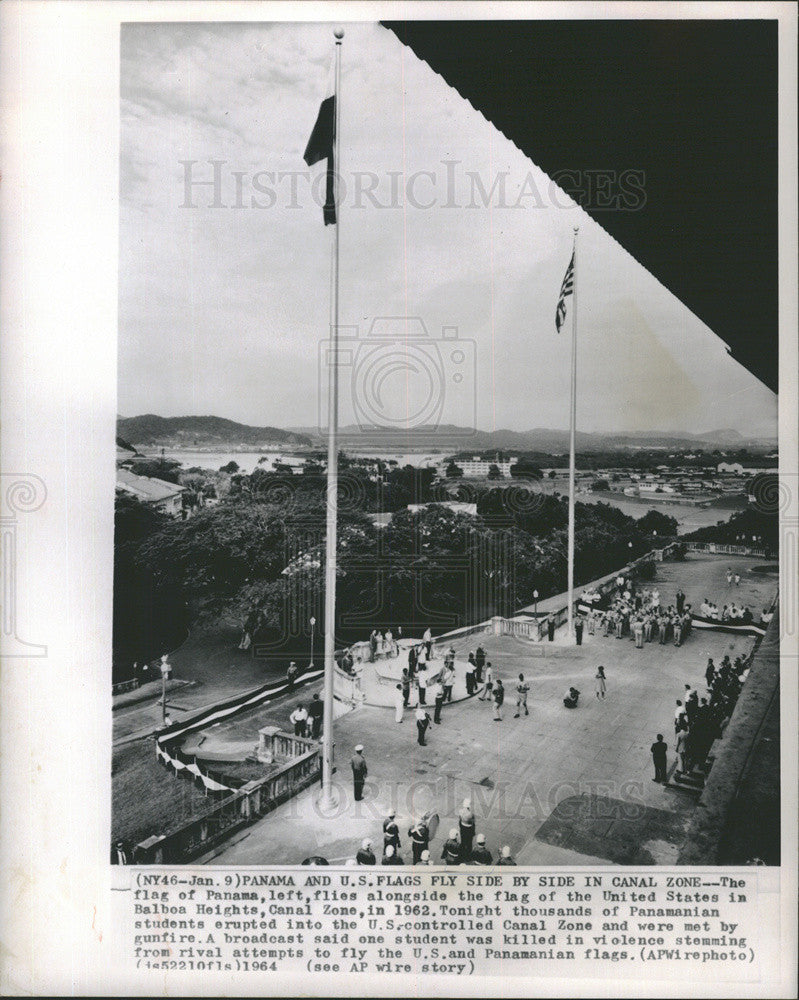 1964 Press Photo flag Panama United State Balboa Heights Canal Zone riot - Historic Images