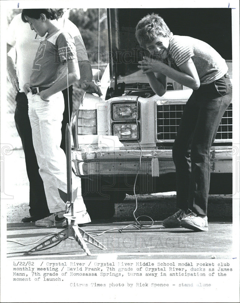 1982 Press Photo Students Crystal River Middle School Model Rocket Club - Historic Images