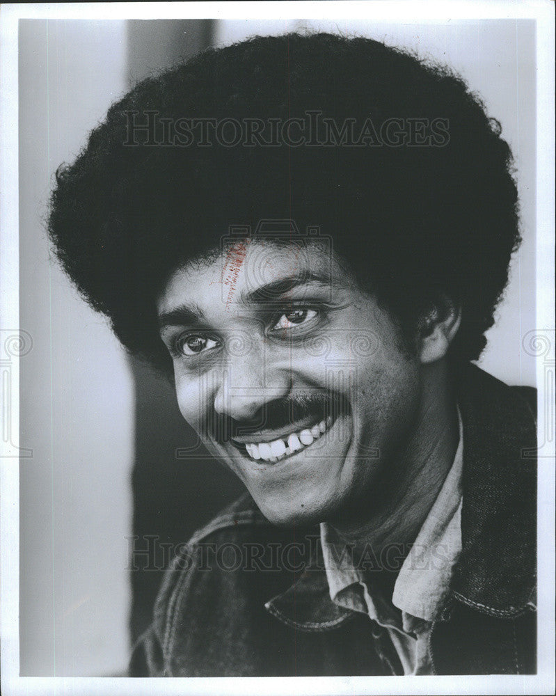 1971 Press Photo Actor And NAACP Leader Burl Bullock Stars In The Bus Is Coming - Historic Images