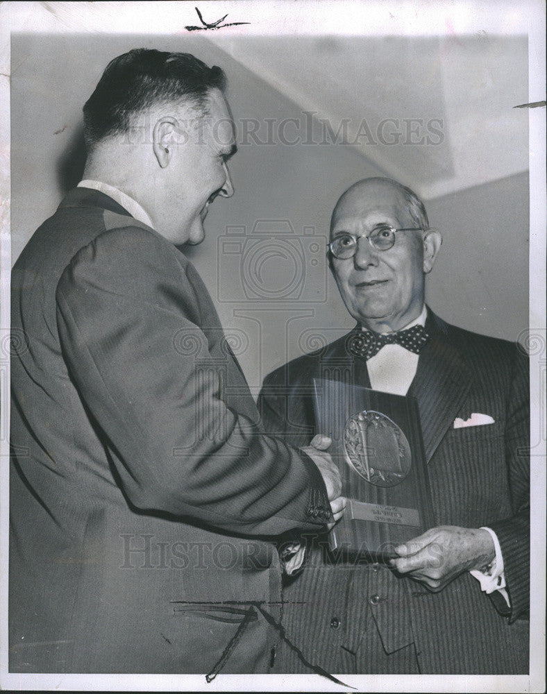 1952 Press Photo Charles F Kettering General Motors Horatio Alger Award - Historic Images