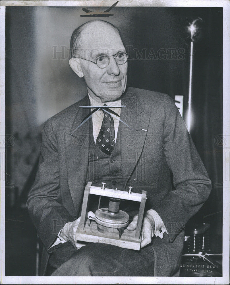 1937 Press Photo Charles Kettering With Model - Historic Images