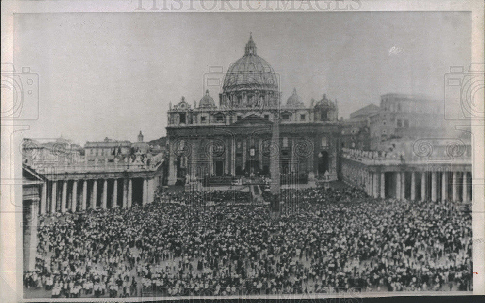 1963 Press Photo The Coronation of Pope Paul VI at St. Peters Square - Historic Images