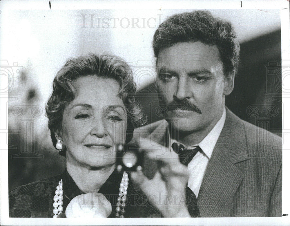 1986 Press Photo Stacy Keach and Nina Foch in The New Mike Hammer - Historic Images