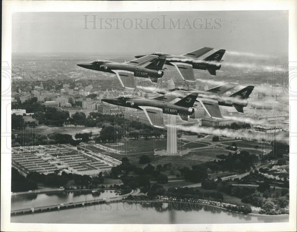 Press Photo U.S. Navy airplanes - Historic Images