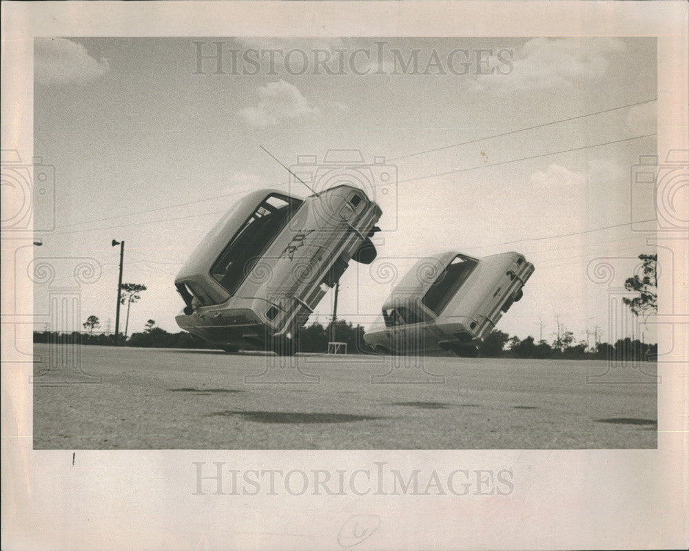 1965 Press Photo Stunt Cars In St. Petersburg, Florida - Historic Images