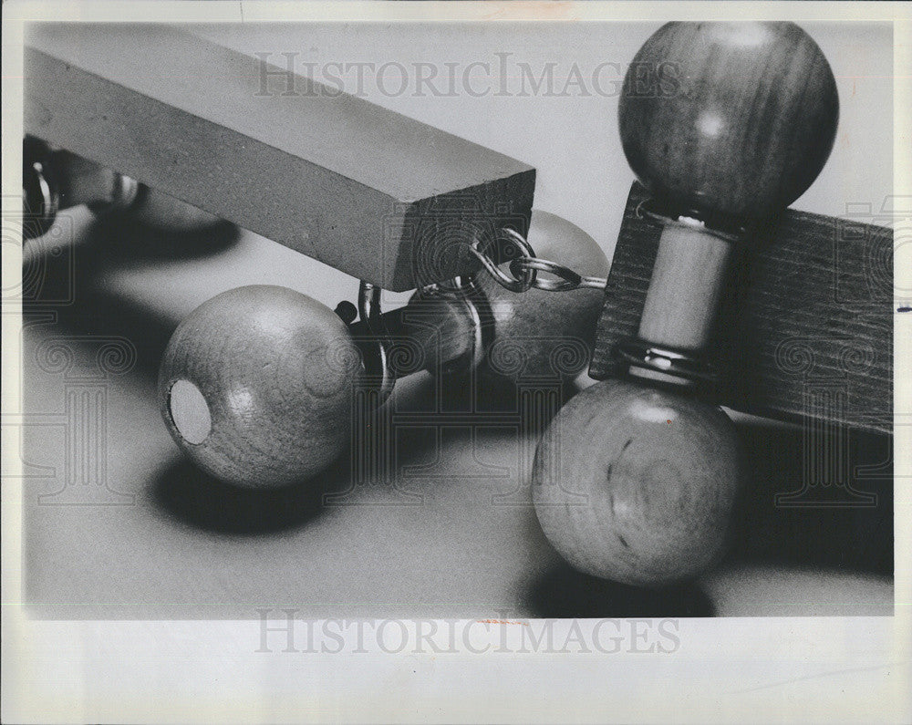 1984 Press Photo Wooden pull toy - Historic Images