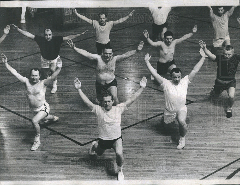 1969 Press Photo Men Calisthenics Team Sokol Havlicok Chicago - Historic Images