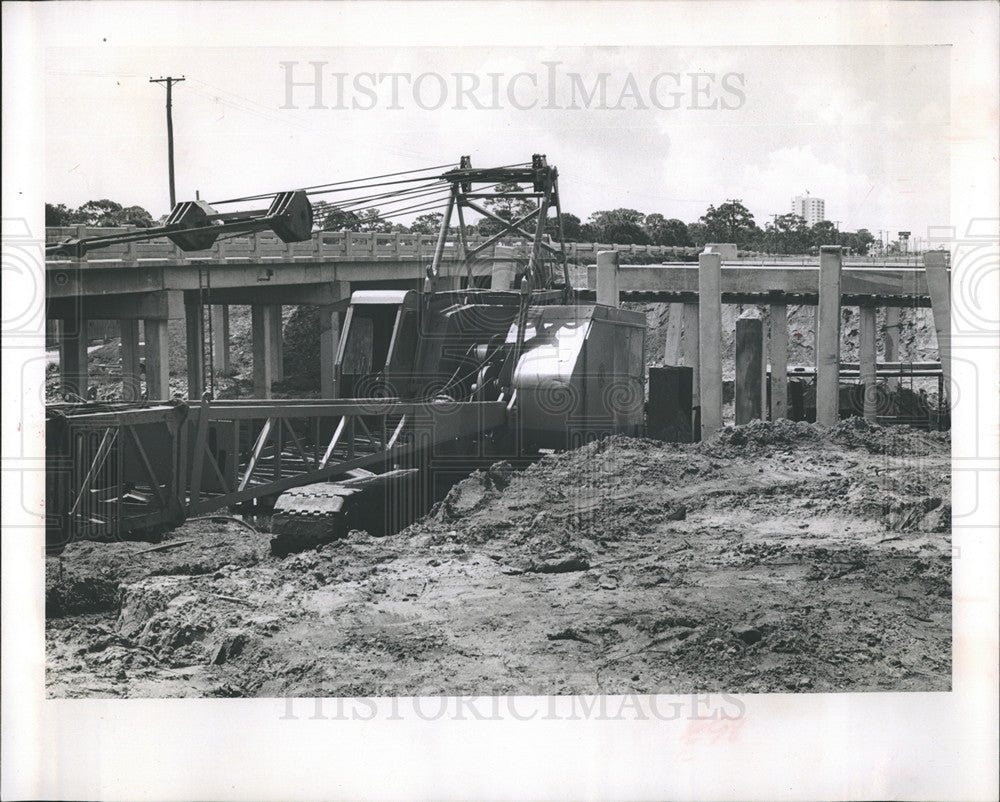 1964 Press Photo Widening of the Frenchman&#39;s Creek Bridge - Historic Images