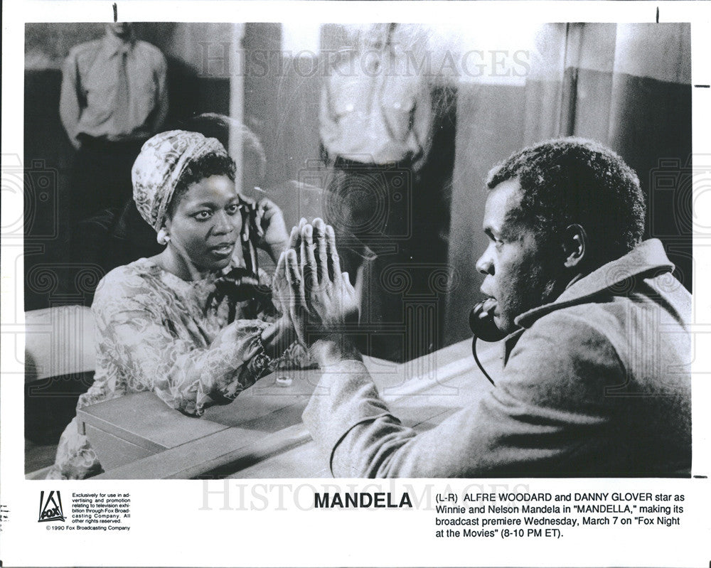 1990 Press Photo Danny Glover &amp; Alfre Woodard in &quot;Mandela&quot; - Historic Images