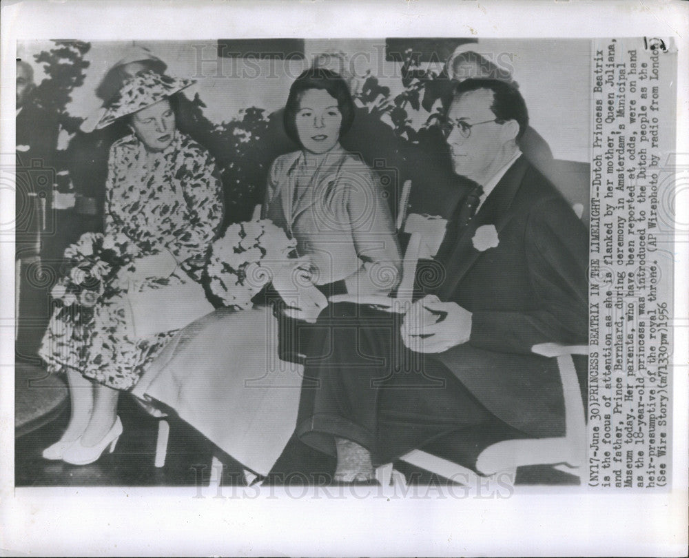 1956 Press Photo Dutch Princess Beatrix,Queen Juliana,Prince Bernhard - Historic Images