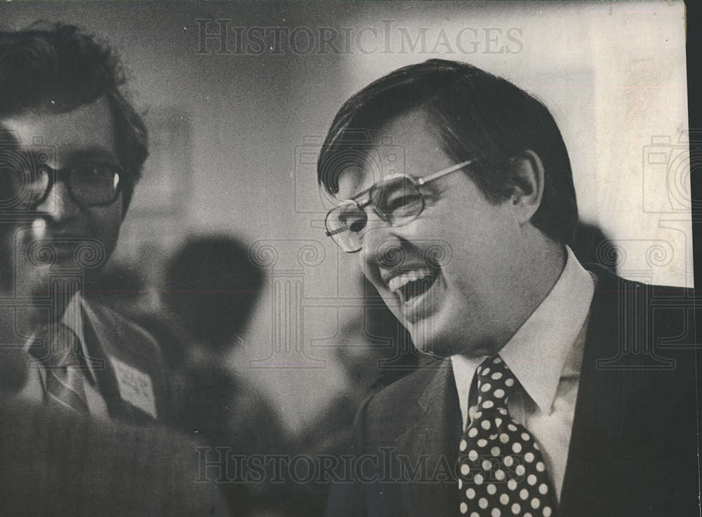 1976 Press Photo Frank Church enjoys conversation in Denver Hilton - Historic Images