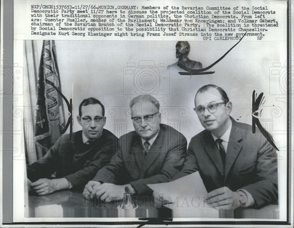 1966 Press Photo members Bavarian Committee Social Democratic Party German - Historic Images