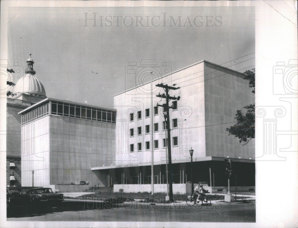 1962 Press Photo Springfield Museum Building, Dr Thorne Dauel - Historic Images