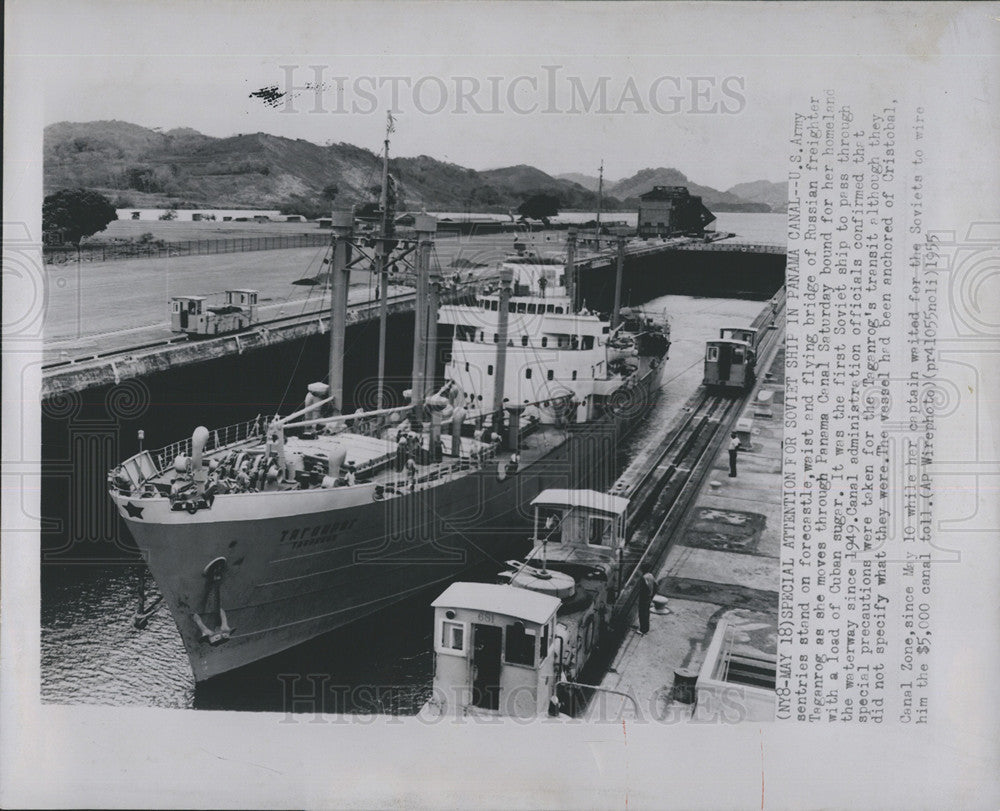 1955 Press Photo Soviet Ship In Panama Canal With Cuban Sugar Load - Historic Images