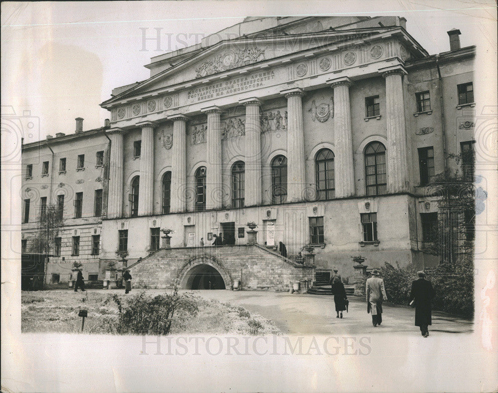 1956 Press Photo Moscow Russia State University Revolution Square - Historic Images