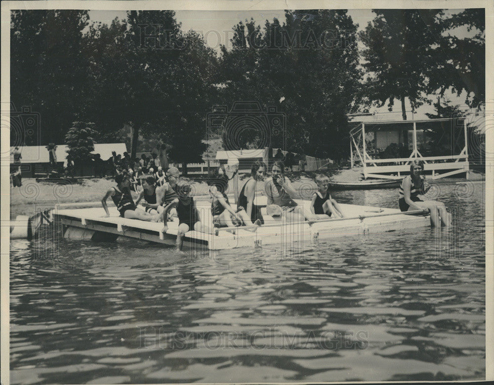 Press Photo Penrose Bathing Beach - Historic Images